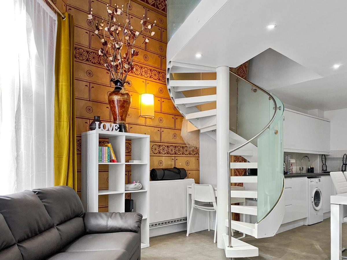 Rare 1-Bed Church Converted Apartment In Londres Exterior foto