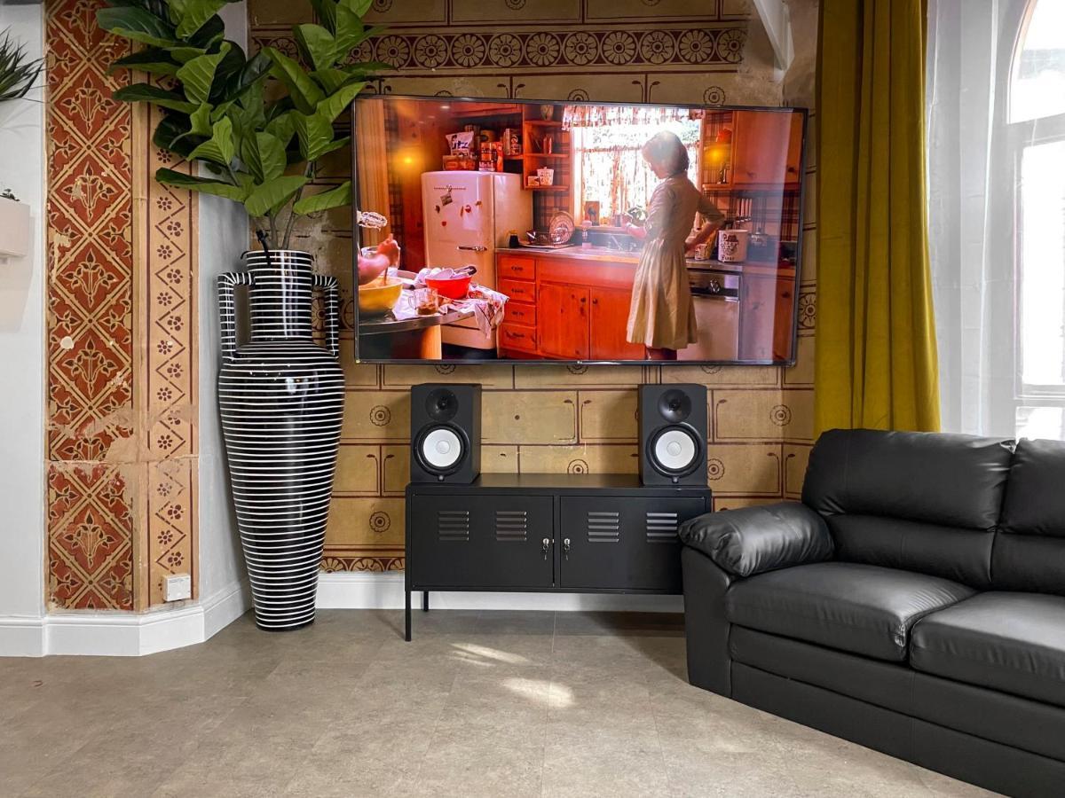 Rare 1-Bed Church Converted Apartment In Londres Exterior foto