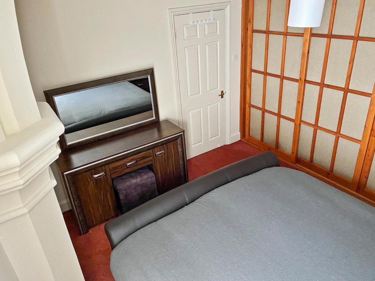 Rare 1-Bed Church Converted Apartment In Londres Exterior foto